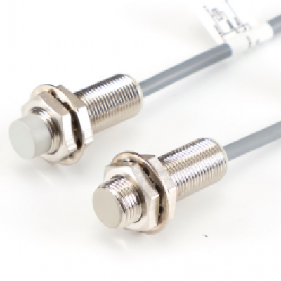M12-35mm圆柱型接近传感器出线式SIF04-M12-ANO-2M
